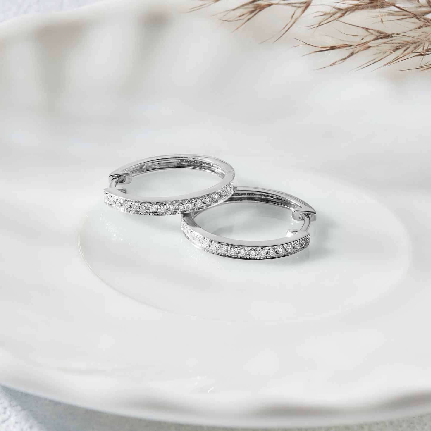 0.33 Ct Lab Grown Diamond Huggie Hoop Earrings