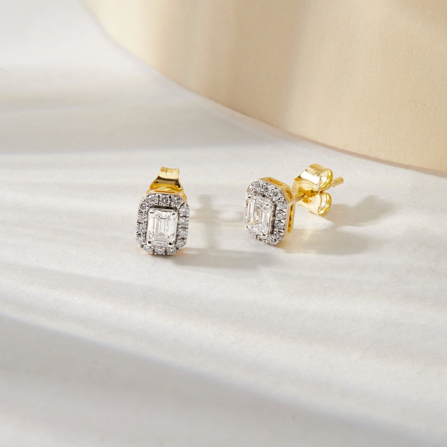0.75 Ct Emerald & Round Cut Diamond 925 Silver Solitaire Halo Stud Earrings