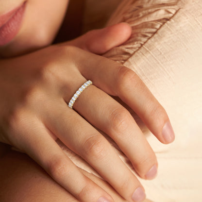 Women’s 0.50 Ct Diamond Half Eternity Wedding Band in 14K Yellow Gold