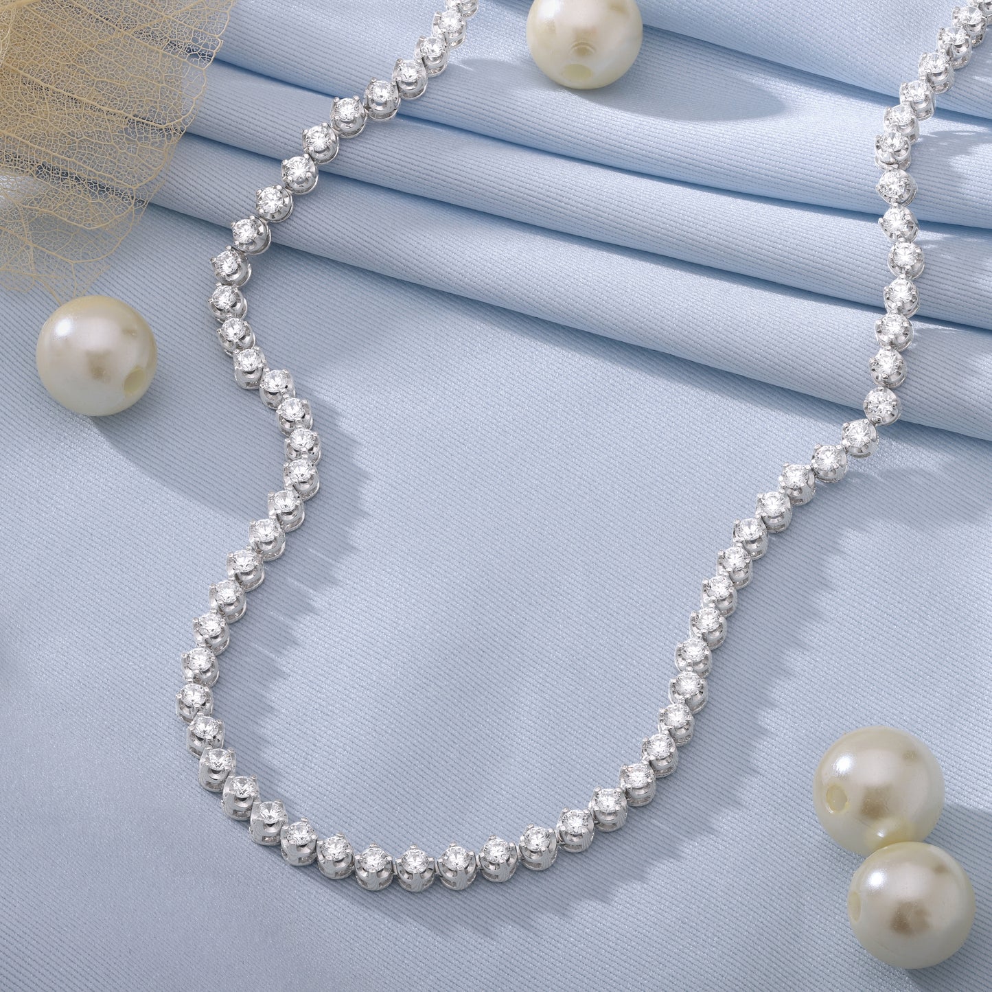 14K White Gold Round Cut Diamond Tennis Necklace